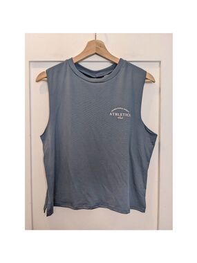 NWT Good hYOUman | The Lili Active Crop in Athletics Club print